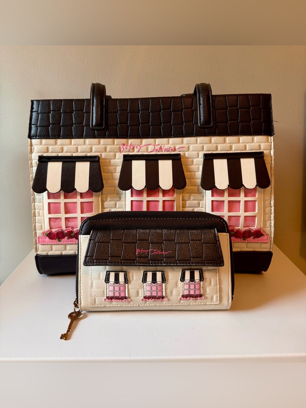 Betsey Johnson House of Betsey Cream & Black Boutique Flower Purse & Wallet Set